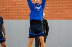 太狠了！转会期菲尼克斯太阳战术微调赛后达拉斯独行侠备战NBA季后赛，今晚山东泰山备战中超的简单介绍