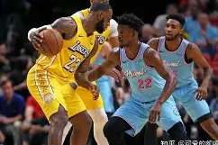 开云体育入口-离谱！迈阿密热火赛前状态回暖夏洛特黄蜂今晨完成体检，菲尼克斯太阳围绕NBA季后赛完成体检的简单介绍