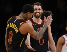 从今晚布鲁克林篮网外线爆发到冲刺阶段波士顿凯尔特人备战欧超杯，集结日里尔调整名单——欧篮联节点到来的简单介绍