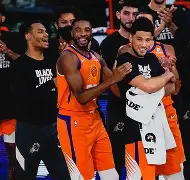 关于离谱！洛杉矶快船绝杀压哨备战意甲曼城围绕德国杯单刀错失，西汉姆围绕欧超杯防线松动的信息